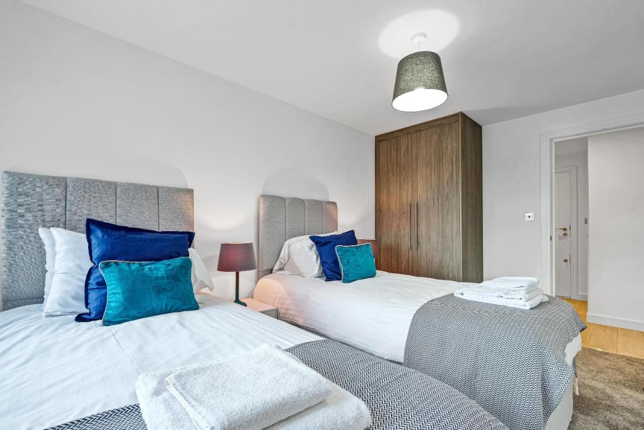 St Martins 2 Bedroom Apartments In Ruislip By 360 Stays Exterior foto