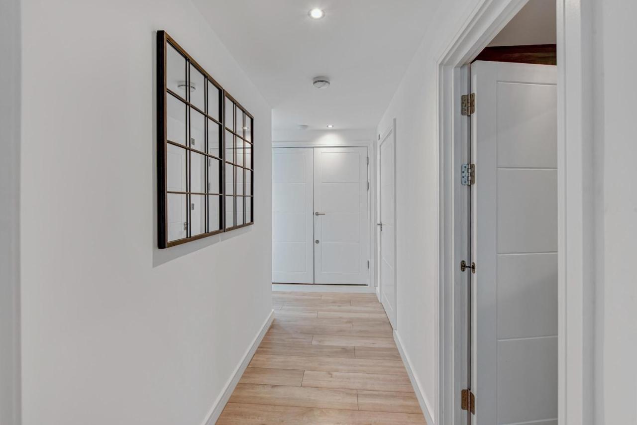 St Martins 2 Bedroom Apartments In Ruislip By 360 Stays Exterior foto