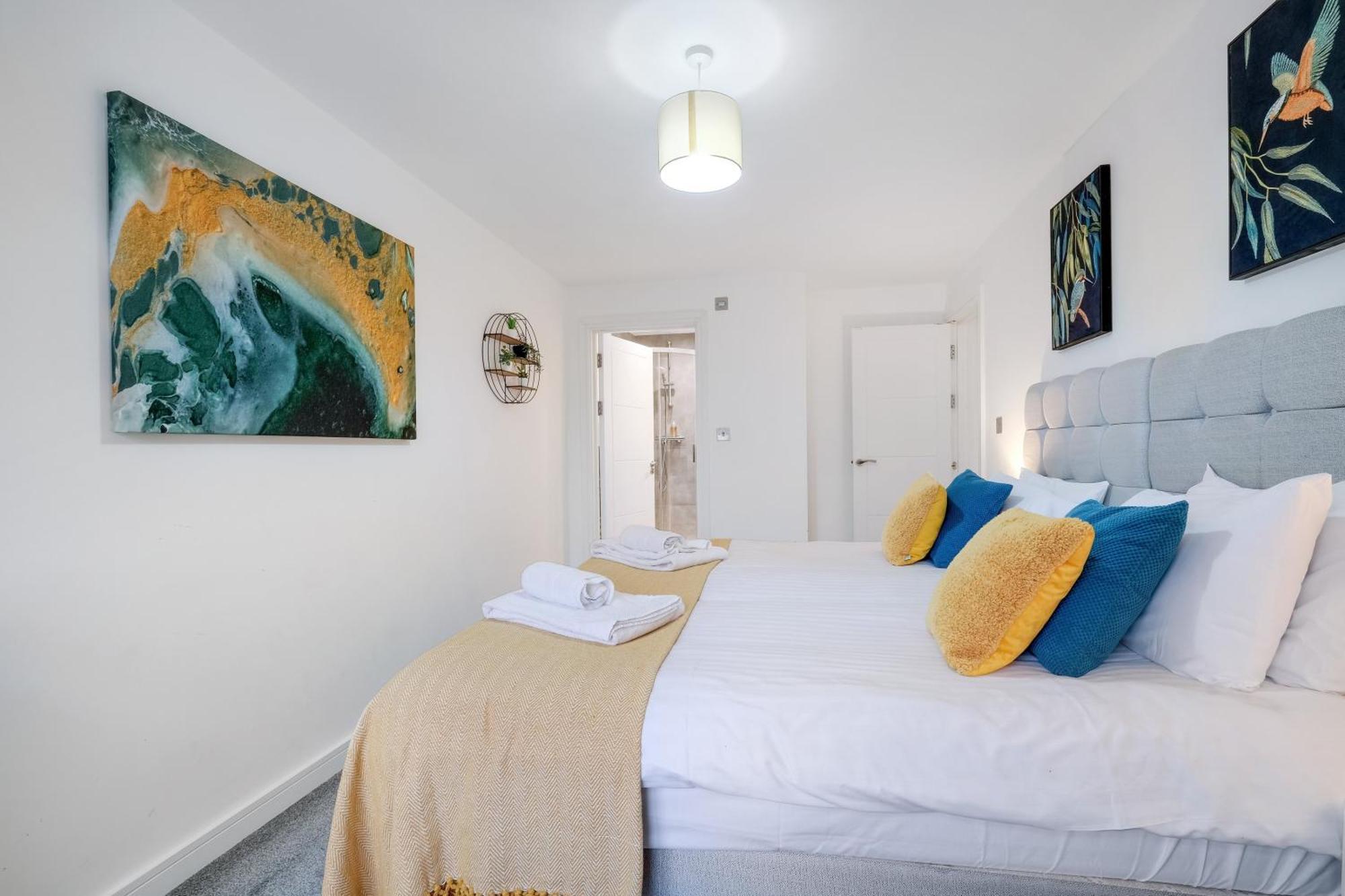 St Martins 2 Bedroom Apartments In Ruislip By 360 Stays Exterior foto