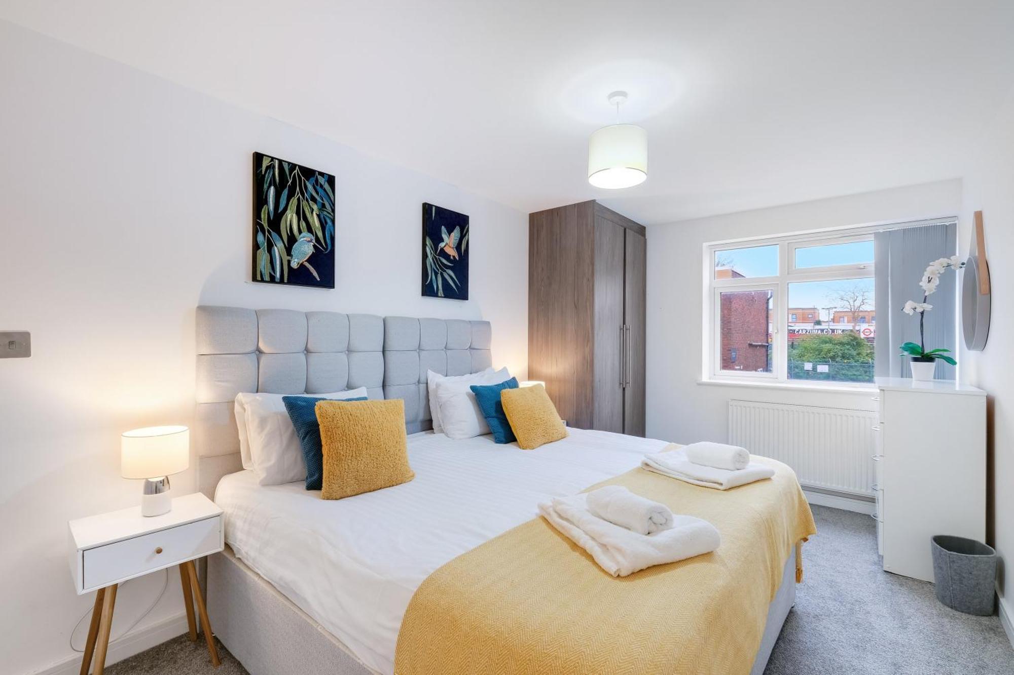 St Martins 2 Bedroom Apartments In Ruislip By 360 Stays Exterior foto